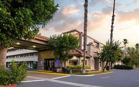 Holiday Inn Express Simi Valley, An Ihg Hotel  3*