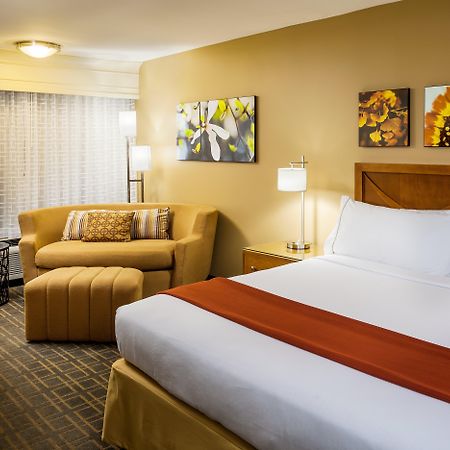 Holiday Inn Express Simi Valley By Ihg Exterior foto