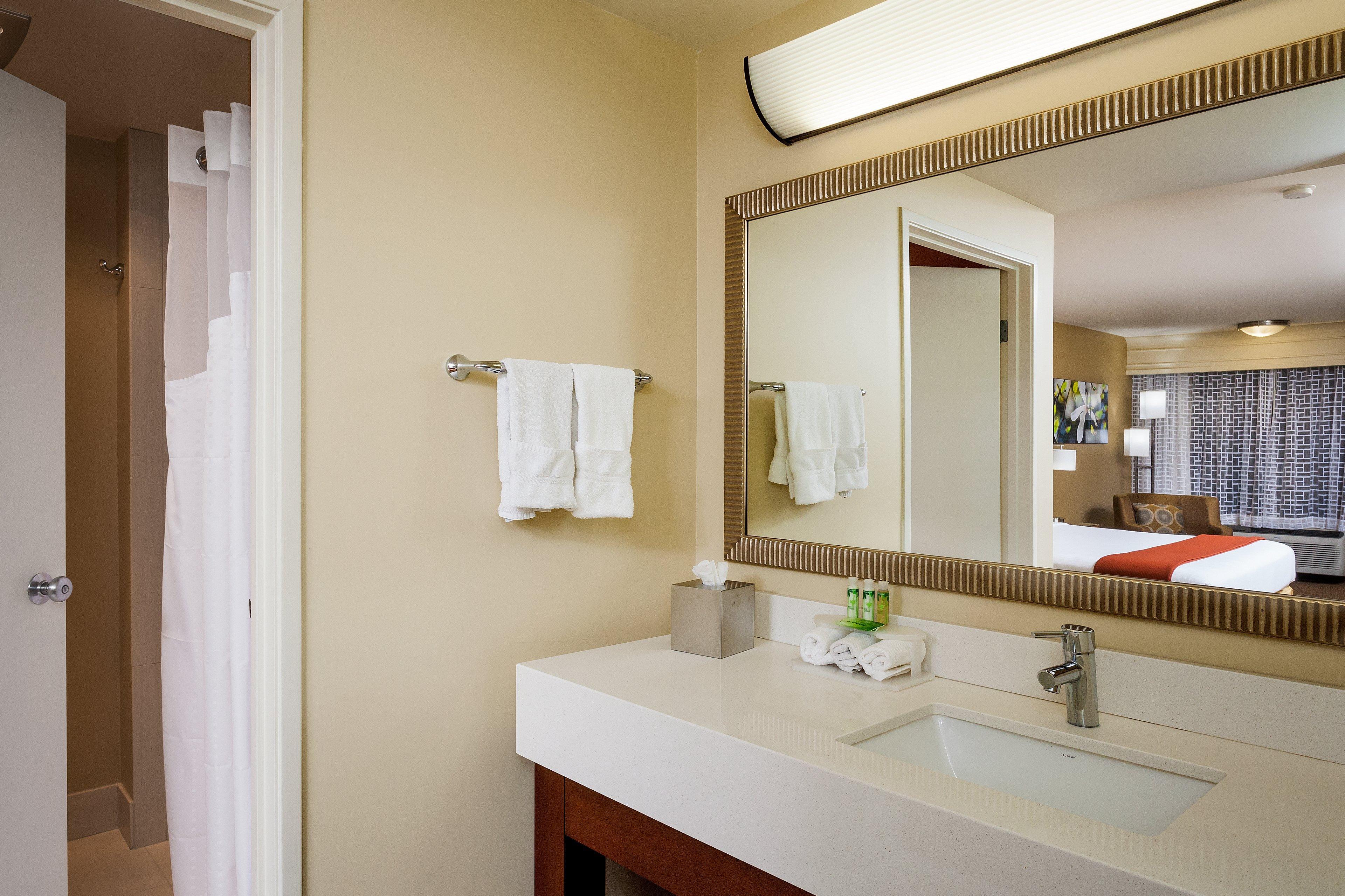 Holiday Inn Express Simi Valley By Ihg Exterior foto