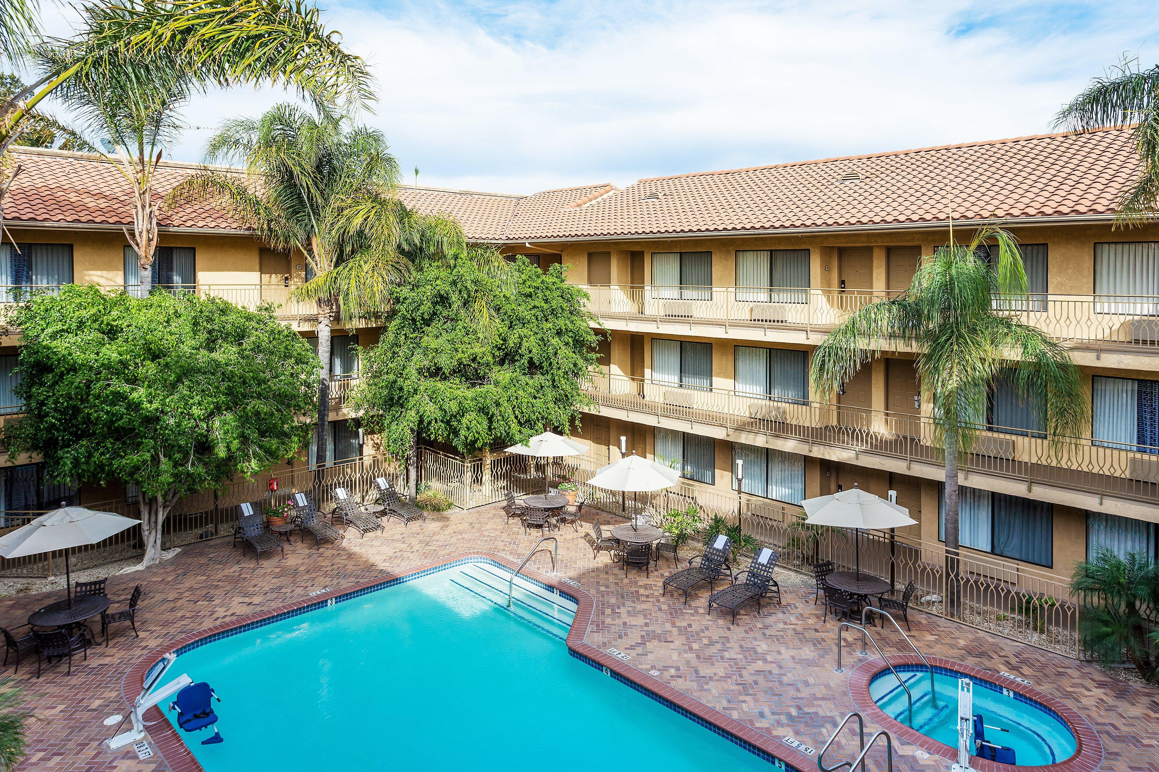 Holiday Inn Express Simi Valley By Ihg Exterior foto