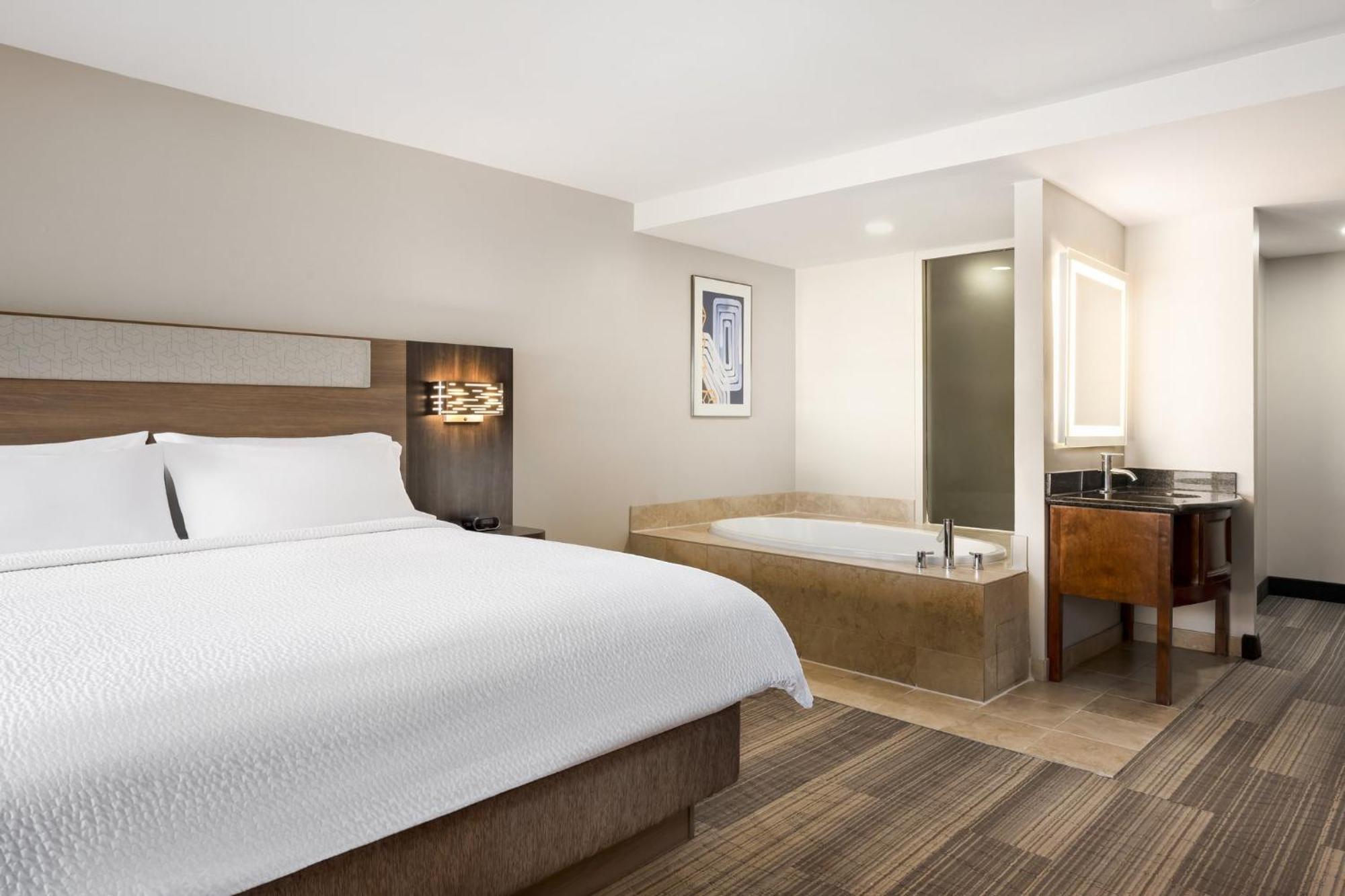 Holiday Inn Express Simi Valley By Ihg Exterior foto