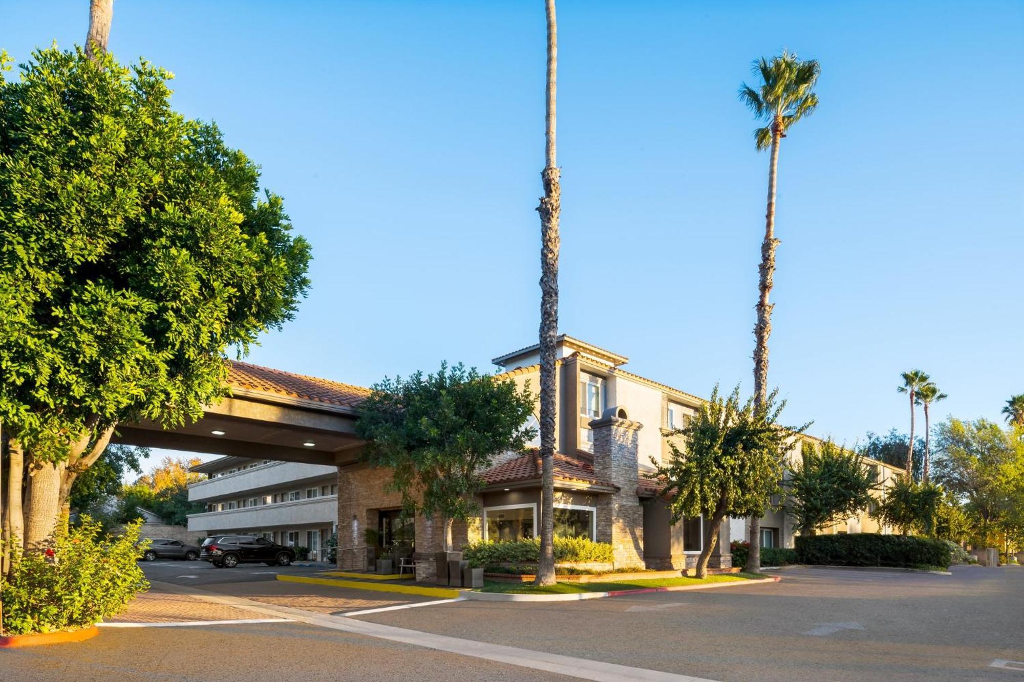 Holiday Inn Express Simi Valley By Ihg Exterior foto